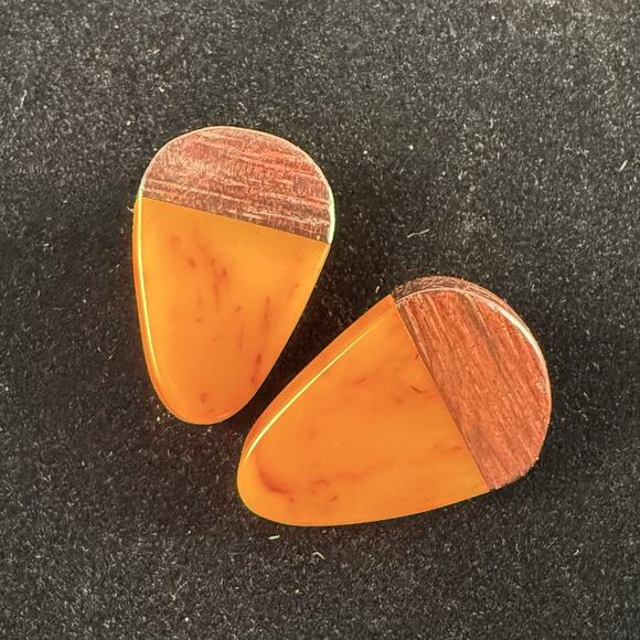 Rare Bakelite Wood Clip On Earrings 1940s Butterscotch Catalin Mid Century VTG - Picture 1 of 8